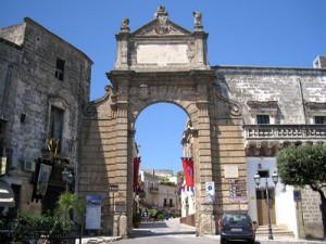 Porta Manfredi ( detta porta Lecce)